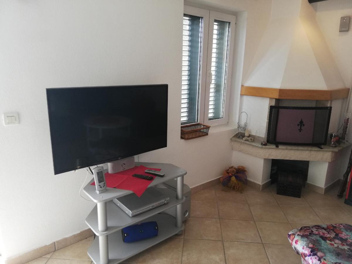 Villa Lora Tučepi Eksteriør bilde